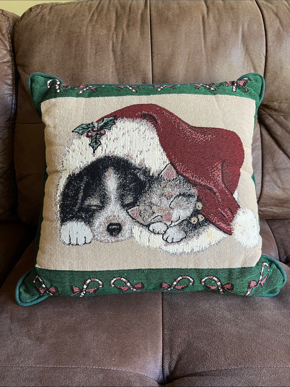 Newport vintage Tapestry Christmas Pillow - Puppy Kitten Santa Hat 16" Square